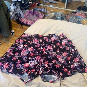 Torrid black, pink, purple floral pull on shorts size 2X